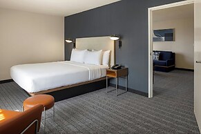 Courtyard by Marriott Baldwin Park