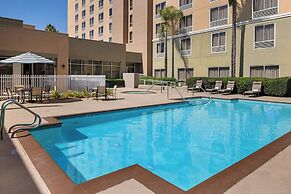 Courtyard by Marriott Baldwin Park