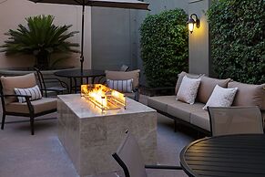 Courtyard by Marriott Baldwin Park