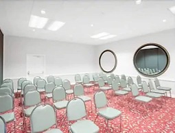 Ramada by Wyndham Barstow