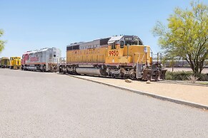 Ramada by Wyndham Barstow