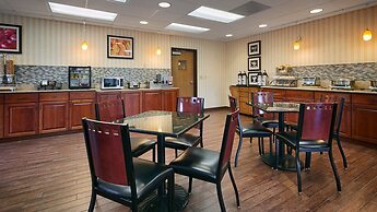 Best Western Plus Rama Inn & Suites