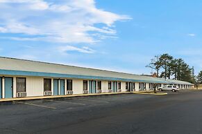 Rodeway Inn & Suites