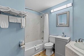 Rodeway Inn & Suites