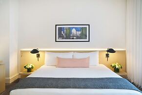 The Chicago Hotel Collection Ambassador Gold Coast