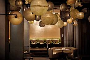 The Chicago Hotel Collection Ambassador Gold Coast