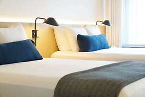 The Chicago Hotel Collection Ambassador Gold Coast