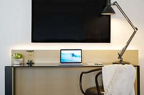 The Chicago Hotel Collection Ambassador Gold Coast