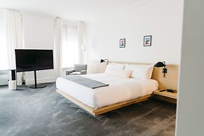 The Chicago Hotel Collection Ambassador Gold Coast