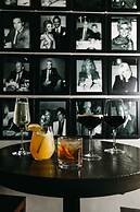 The Chicago Hotel Collection Ambassador Gold Coast