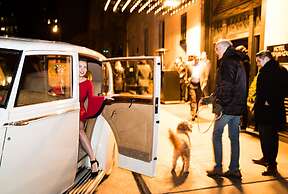 The Chicago Hotel Collection Ambassador Gold Coast