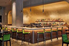 The Chicago Hotel Collection Ambassador Gold Coast