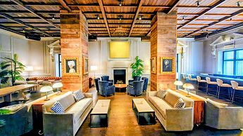 The Chicago Hotel Collection Ambassador Gold Coast