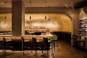 The Chicago Hotel Collection Ambassador Gold Coast