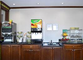 Quality Inn Coralville - Iowa River Landing