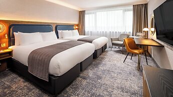 Crowne Plaza Manchester Airport by IHG