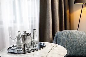 Crowne Plaza Manchester Airport by IHG