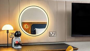 Crowne Plaza Manchester Airport by IHG