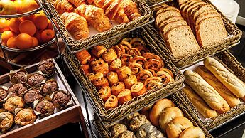 Crowne Plaza Manchester Airport by IHG