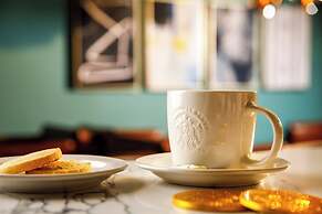 Crowne Plaza Manchester Airport by IHG