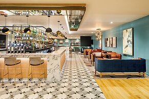 Crowne Plaza Manchester Airport by IHG