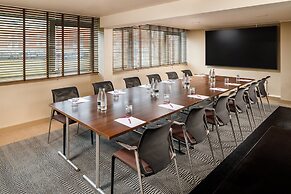 Crowne Plaza Manchester Airport by IHG