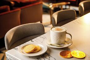 Crowne Plaza Manchester Airport by IHG