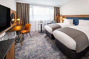 Crowne Plaza Manchester Airport by IHG