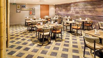 Crowne Plaza Manchester Airport by IHG