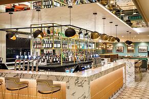 Crowne Plaza Manchester Airport by IHG