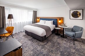 Crowne Plaza Manchester Airport by IHG