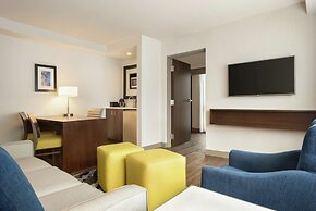 Embassy Suites by Hilton Indianapolis Downtown