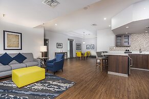 Embassy Suites by Hilton Indianapolis Downtown