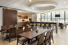 Embassy Suites by Hilton Indianapolis Downtown