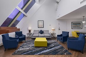 Embassy Suites by Hilton Indianapolis Downtown