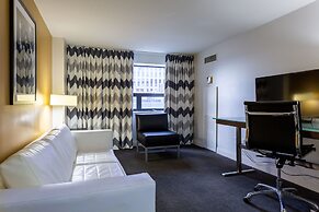 Comfort Inn & Suites Baltimore Inner Harbor