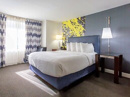 Comfort Inn & Suites Baltimore Inner Harbor