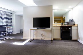 Comfort Inn & Suites Baltimore Inner Harbor