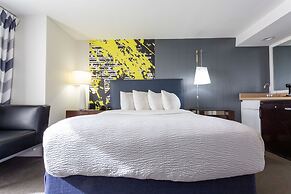 Comfort Inn & Suites Baltimore Inner Harbor