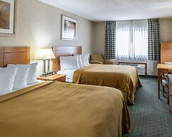 Quality Inn at Collins Road - Cedar Rapids