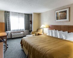 Quality Inn at Collins Road - Cedar Rapids