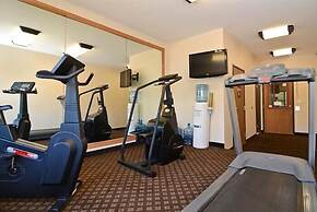 Quality Inn at Collins Road - Cedar Rapids