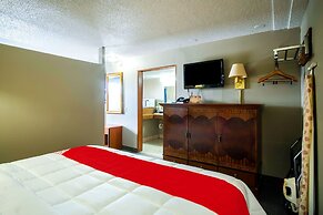 OYO Hotel Hutchinson KS West 4th Ave