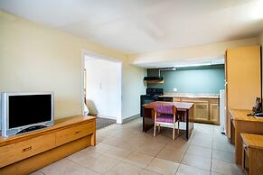 OYO Hotel Hutchinson KS West 4th Ave