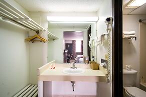 OYO Hotel Hutchinson KS West 4th Ave