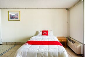 OYO Hotel Hutchinson KS West 4th Ave