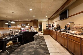 Ramada by Wyndham Fargo