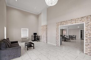 Super 8 by Wyndham Covington