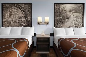 Super 8 by Wyndham Covington