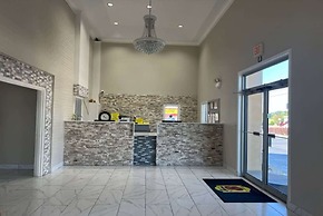 Super 8 by Wyndham Covington